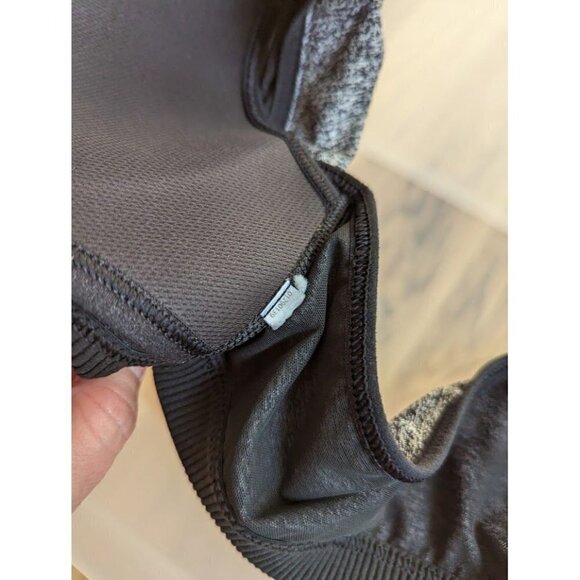 Victoria’s Secret Sport VSX Black/Gray Heathered Zip Sports Bra Medium - Picture 5 of 5